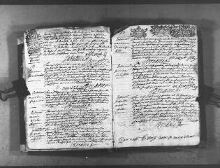 Baptêmes (13 août 1702-6 mars 1758), mariages (22 juin 1706-26 avril 1758), sépultures (23 juillet 1702-16 avril 1758)