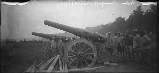 Vue panoramique d'une scène militaire, Butin Chuignes (Somme), 1916. / [Anonyme]