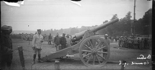 Vue panoramique d'une scène militaire, Butin, Somme, 1916. / [Anonyme]