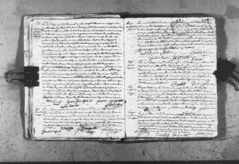 82 vues  - Saint-Nazaire.- Baptêmes, mariages, sépultures (1732-1756), Tables (1698-1757) 5 MI 5/16 (ouvre la visionneuse)