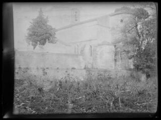 2 vues Abbaye de Cassan. 142 J 186